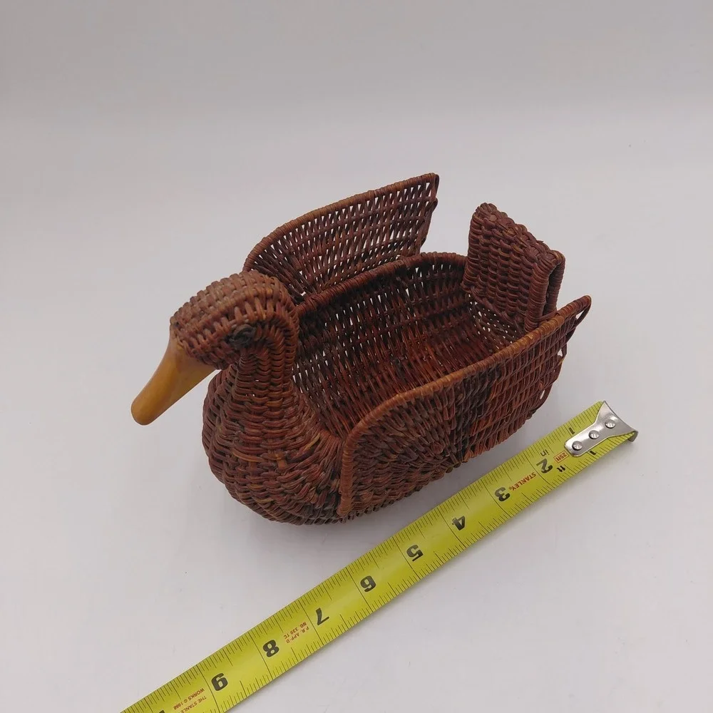 Vtg 90s Avon Rattan Woven Wicker Duck Basket Wood Beak Cottage Cabin Rustic